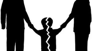 أضرار الخلع على الأسرة